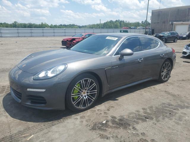  Salvage Porsche Panamera