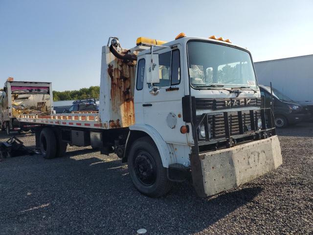  Salvage Mack 300 Ms300