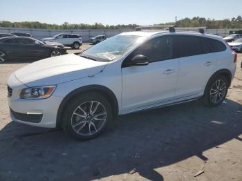  Salvage Volvo V60