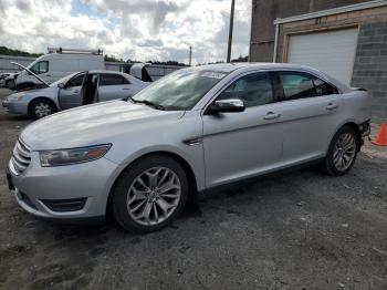  Salvage Ford Taurus