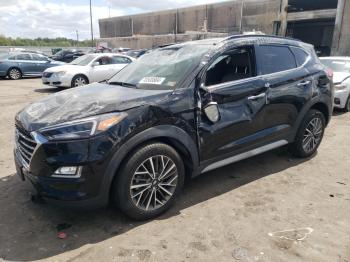  Salvage Hyundai TUCSON