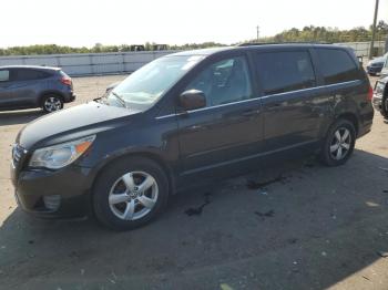  Salvage Volkswagen Routan