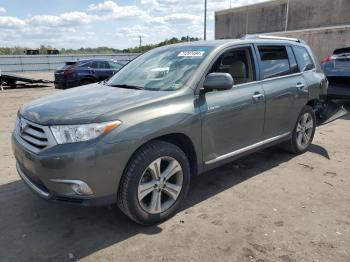  Salvage Toyota Highlander