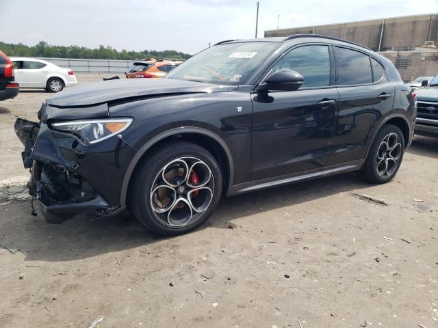  Salvage Alfa Romeo Stelvio