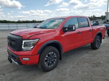  Salvage Nissan Titan