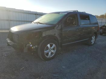  Salvage Volkswagen Routan