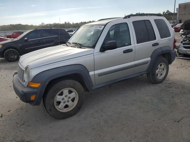  Salvage Jeep Liberty