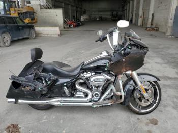  Salvage Harley-Davidson Fl