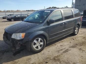  Salvage Dodge Caravan