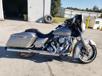  Salvage Harley-Davidson Fl