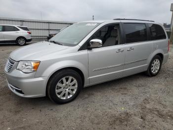  Salvage Chrysler Minivan