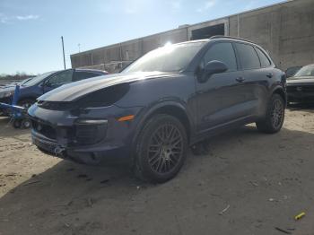  Salvage Porsche Cayenne