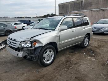  Salvage Toyota Highlander