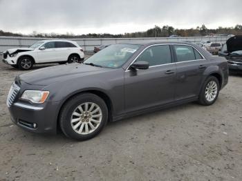  Salvage Chrysler 300