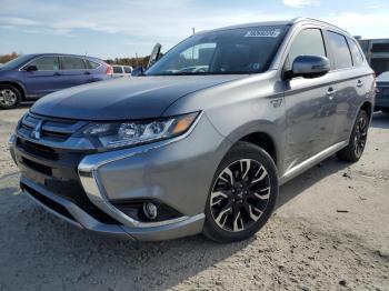  Salvage Mitsubishi Outlander