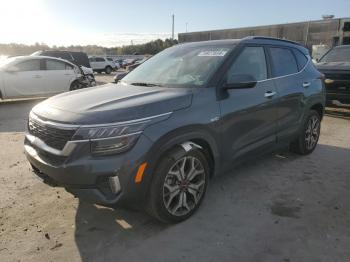  Salvage Kia Seltos