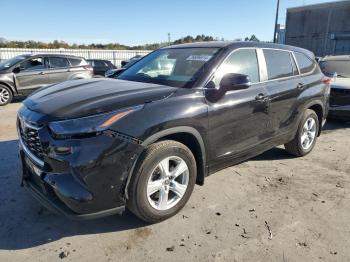  Salvage Toyota Highlander