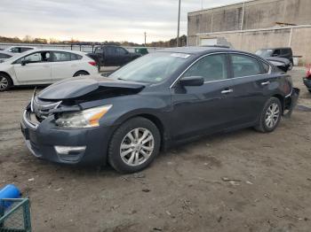  Salvage Nissan Altima