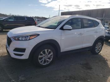  Salvage Hyundai TUCSON