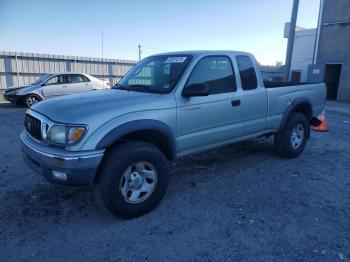  Salvage Toyota Tacoma