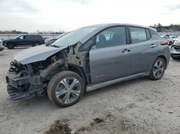  Salvage Nissan LEAF