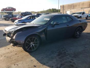  Salvage Dodge Challenger