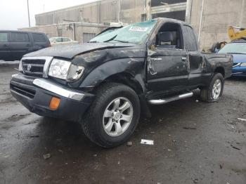  Salvage Toyota Tacoma