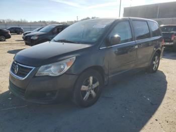  Salvage Volkswagen Routan