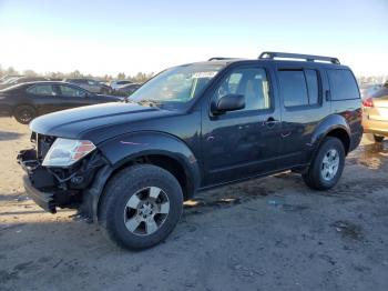  Salvage Nissan Pathfinder