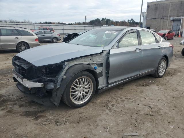  Salvage Hyundai Genesis