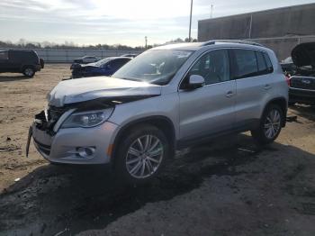  Salvage Volkswagen Tiguan