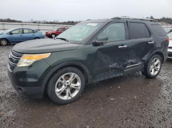  Salvage Ford Explorer