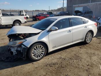  Salvage Toyota Avalon