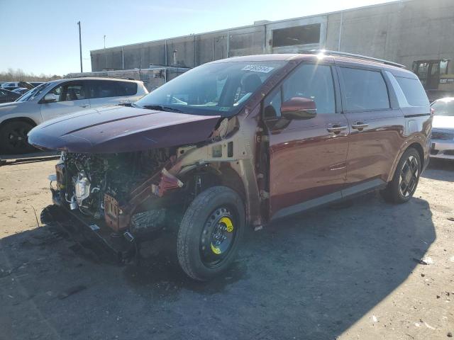  Salvage Kia Carnival