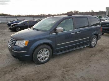  Salvage Chrysler Town & Country