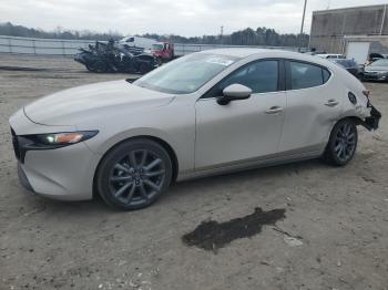  Salvage Mazda 3