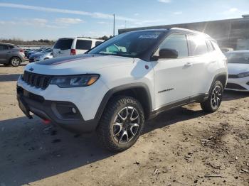  Salvage Jeep Compass