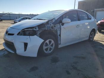  Salvage Toyota Prius