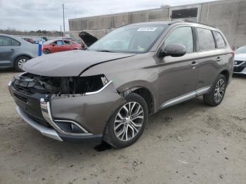  Salvage Mitsubishi Outlander