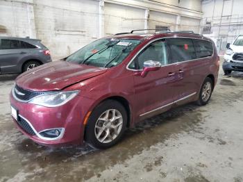  Salvage Chrysler Pacifica