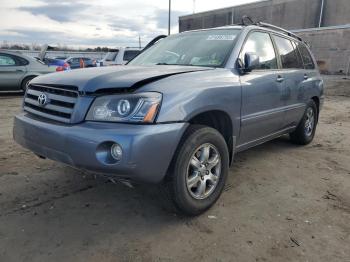  Salvage Toyota Highlander