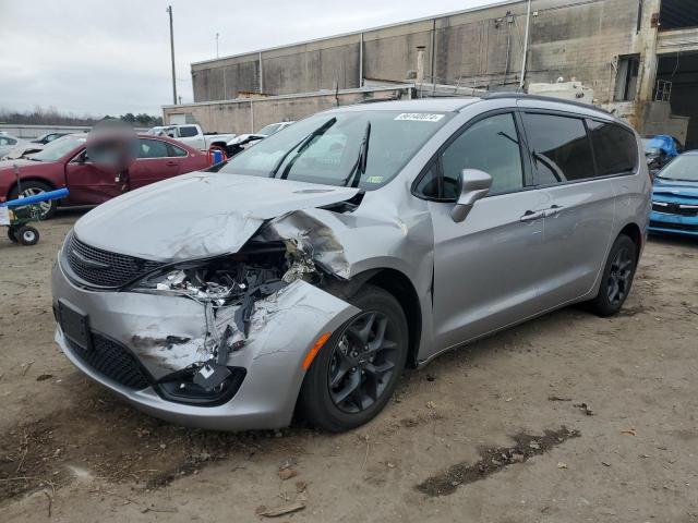  Salvage Chrysler Pacifica