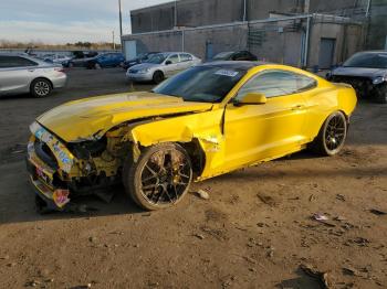  Salvage Ford Mustang