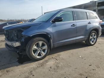  Salvage Toyota Highlander