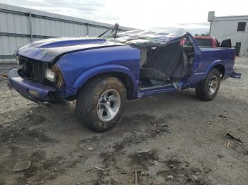  Salvage Chevrolet S-10