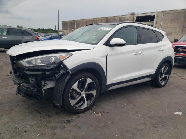  Salvage Hyundai TUCSON