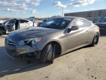  Salvage Hyundai Genesis