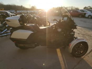  Salvage Can-Am Spyder