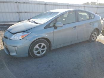  Salvage Toyota Prius