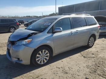  Salvage Toyota Sienna